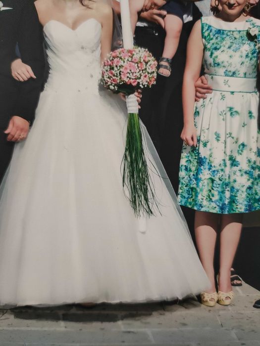 Rochie de mireasa, IASI