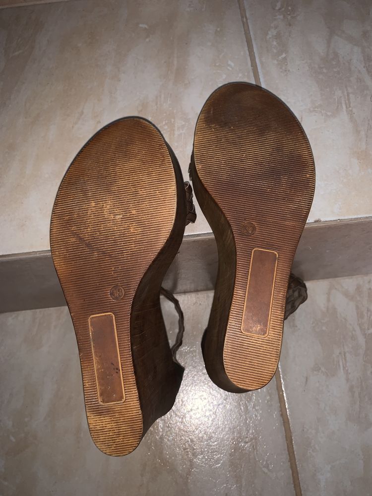 Sandale din piele autentică (firma italieneasca)