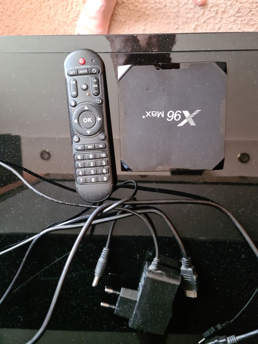 Смарт TV box X96 max