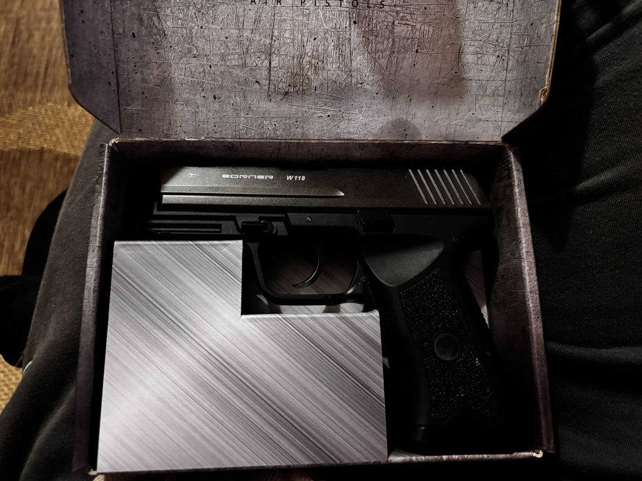 Airsoft пистолет BORNER W118