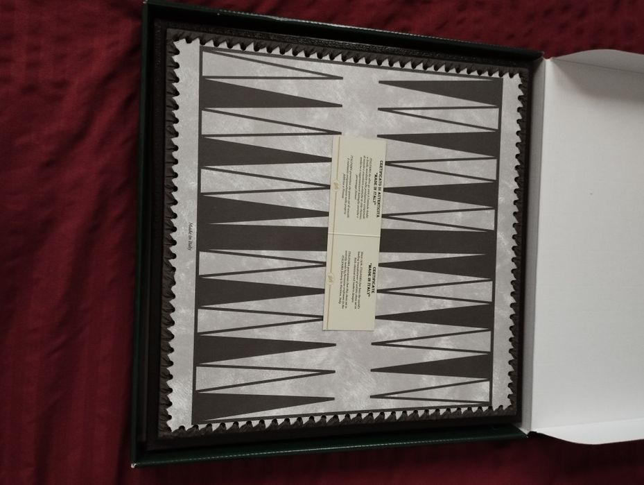 Продается шахмат шашки нарди премиум