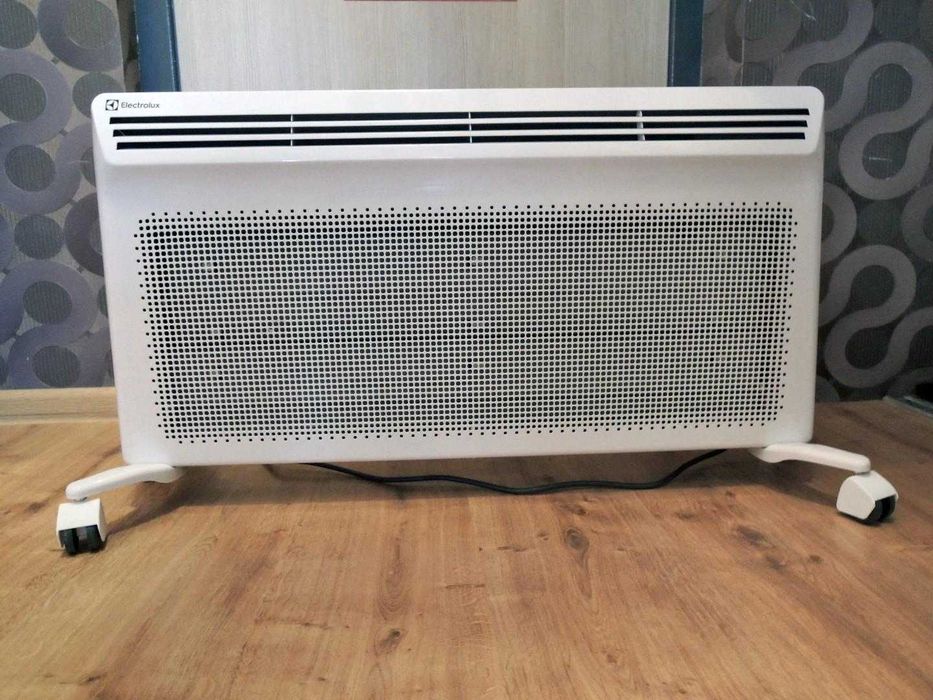 Конвекторный обогреватель Electrolux Air Heat +ДОСТАВКА