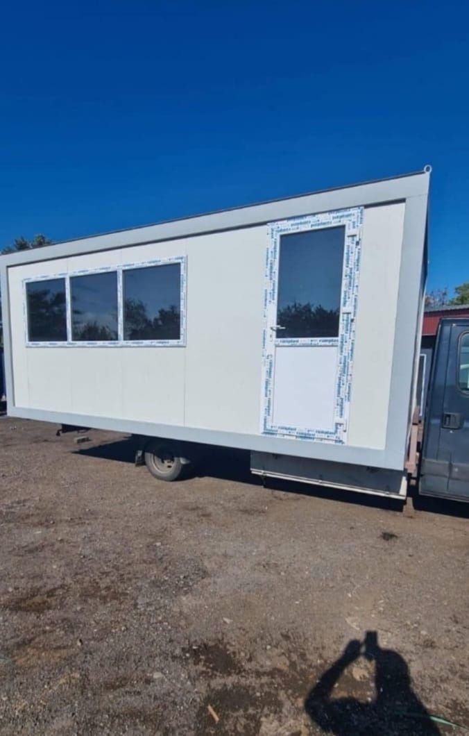 Vand containere modulare la super preț-calitate