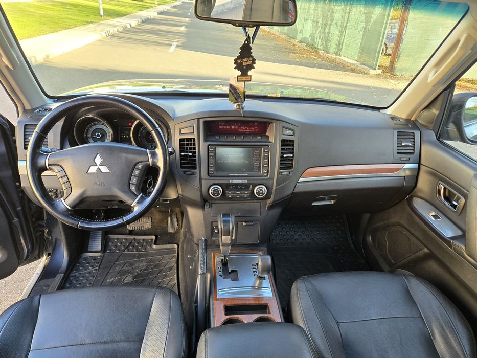 Mitsubishi Pajero 7 Locuri Automat Extra Full Stare Perfecta Unic Prop