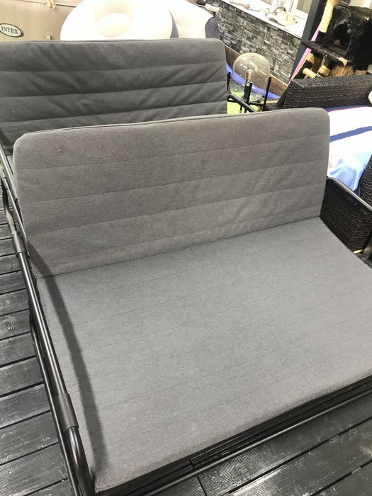 Vand 2 canapele 2 locuri extensibile