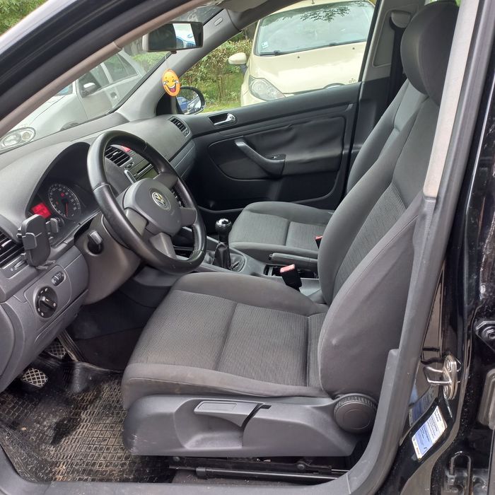 Vând Volkswagen golf5