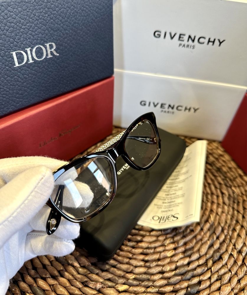 Луксозни дамски рамки за очила Givenchy Paris НАМАЛЕНИ