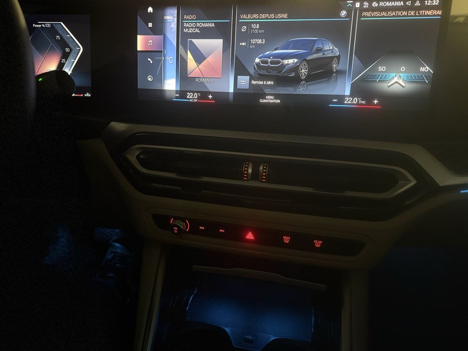 BMW Seria 3  - 320i xDrive 4x4 • 2023 • 11.000 km • CORP DIPLOMATIC