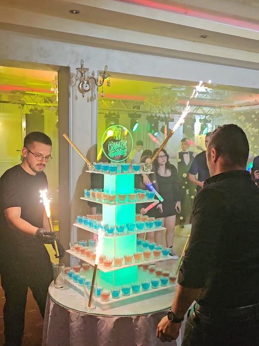 Cocktail bar mobil evenimente/Tort de shoturi