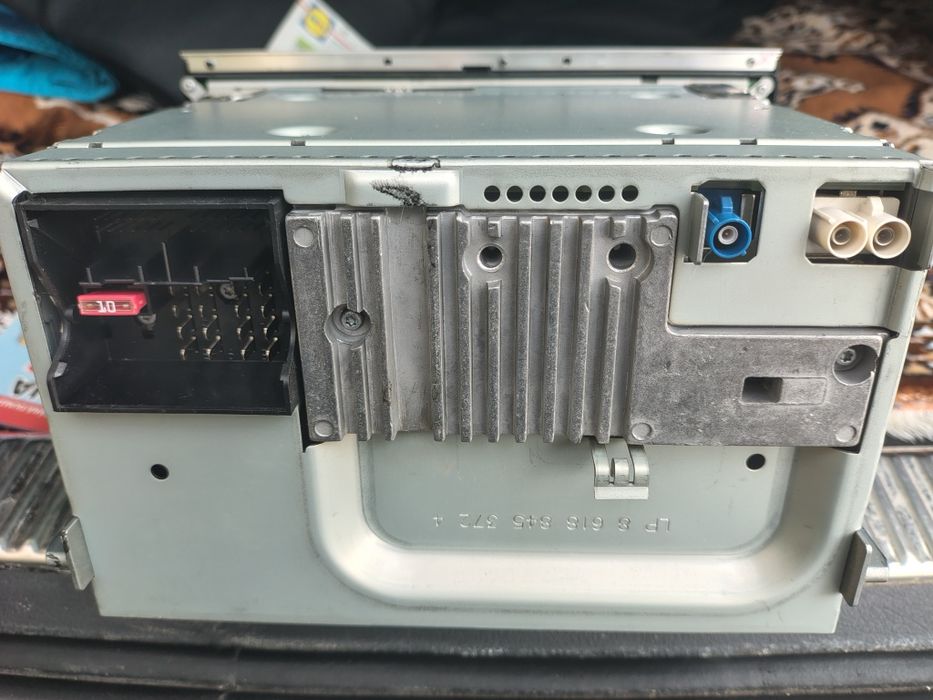 Vând radio cd Audi A4 B7