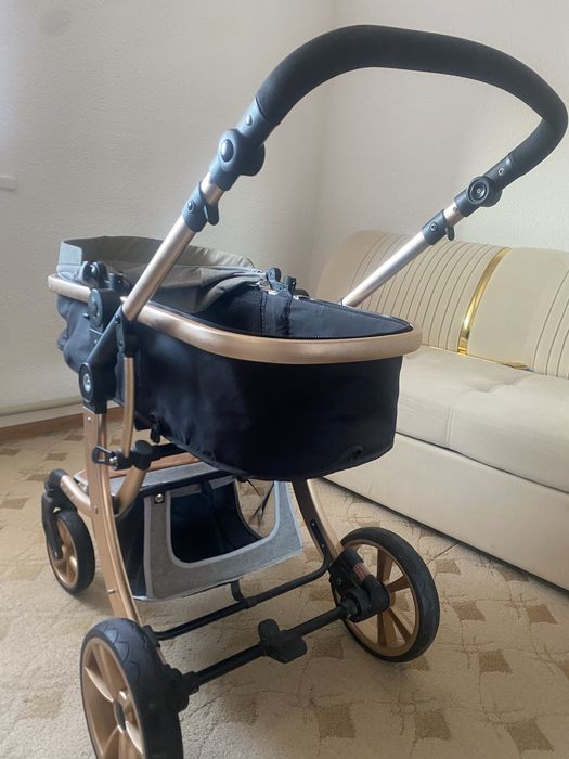 Каляска отличном состоянии