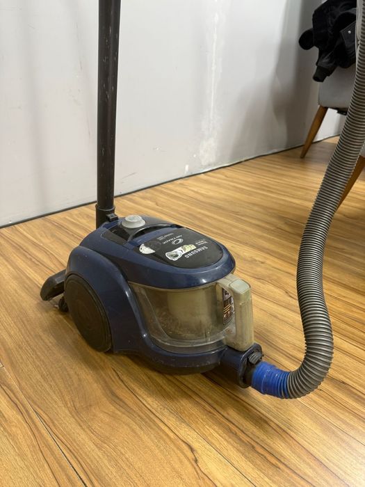 продается  пылесос