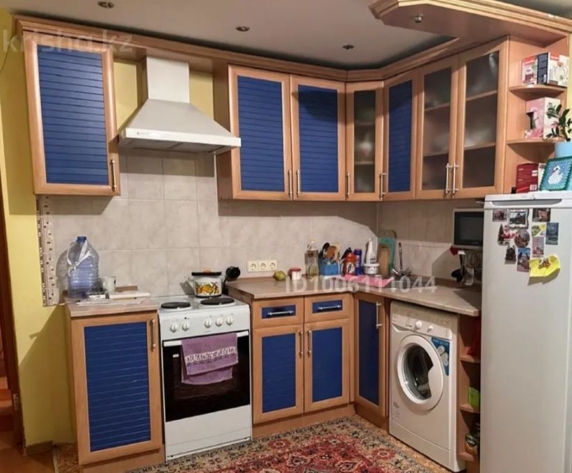 Продам кух гарнитур со сместителем.