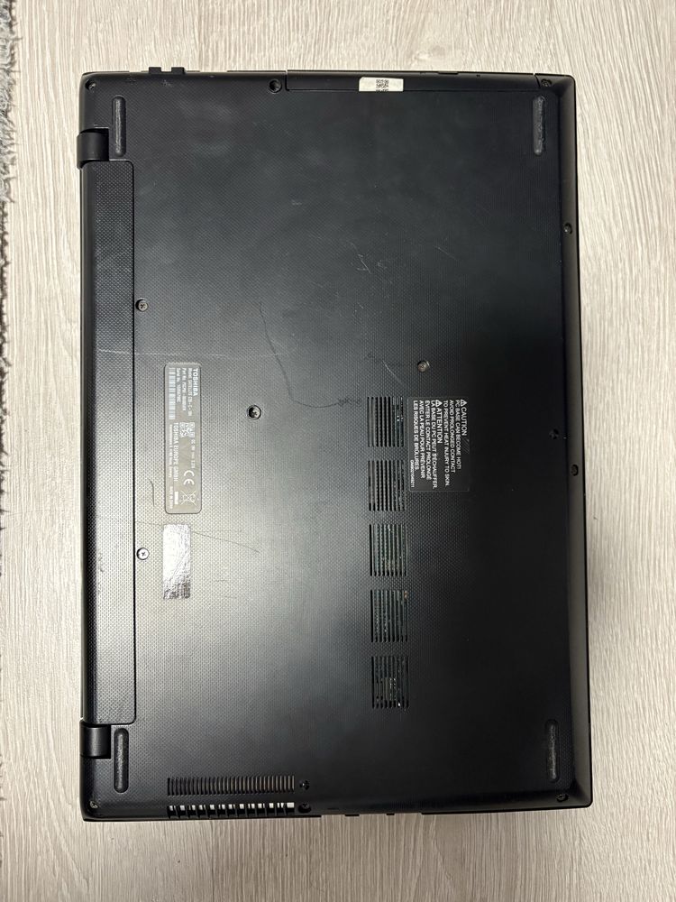 Vand laptop Toshiba Satellite C55