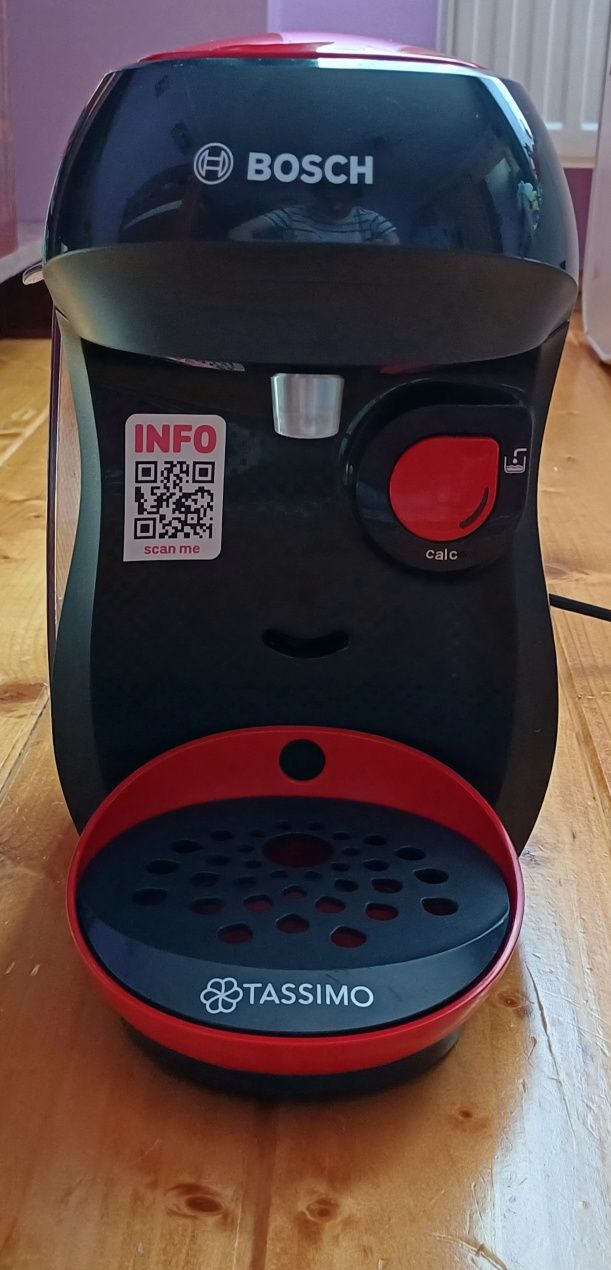Vând Espressor Bosch Tassimo roșu