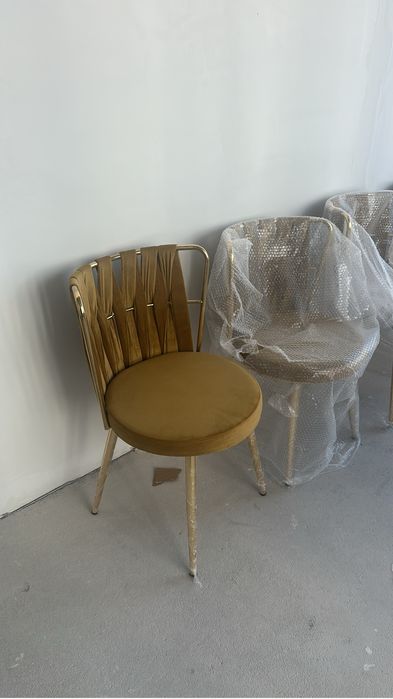 Стулья кухонные комплект