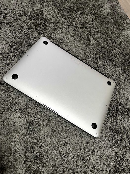 Vand MacBook Air 2017 13"