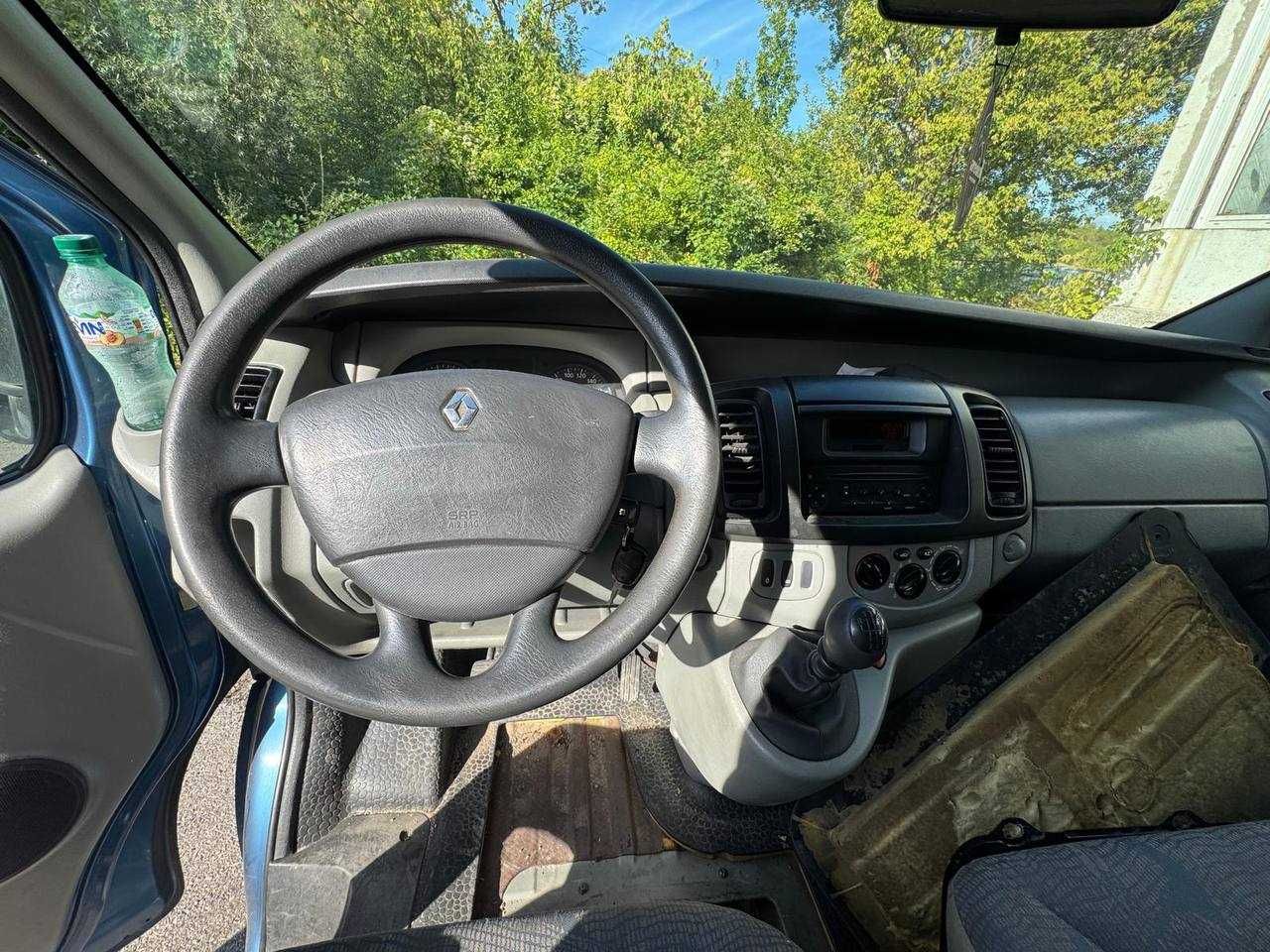Renault Trafic 2.5 dCi НА ЧАСТИ