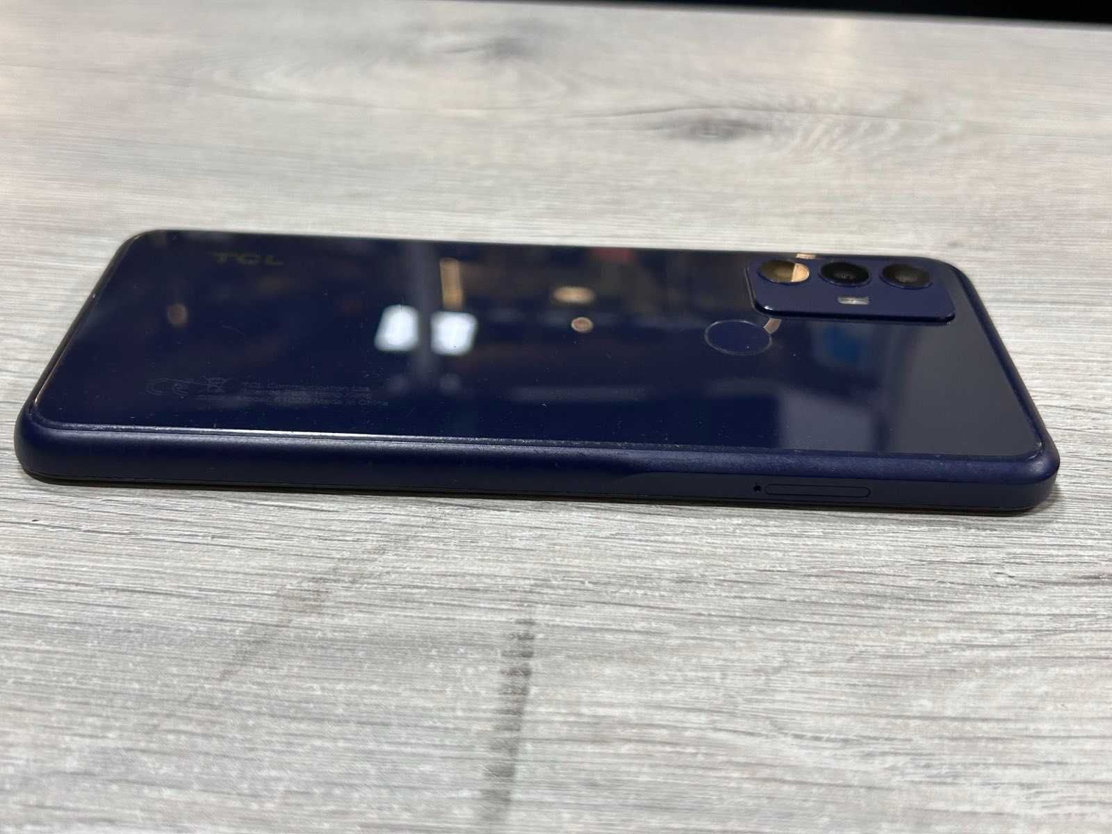 TCL 305 32GB 2GB RAM Dual