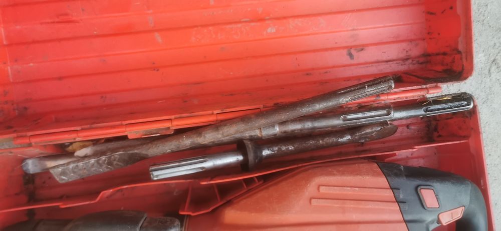 Къртач HIlTI TE 700-AVR SDS Max