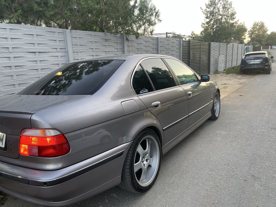 Vand BMW E39 cu acte in regula la zi