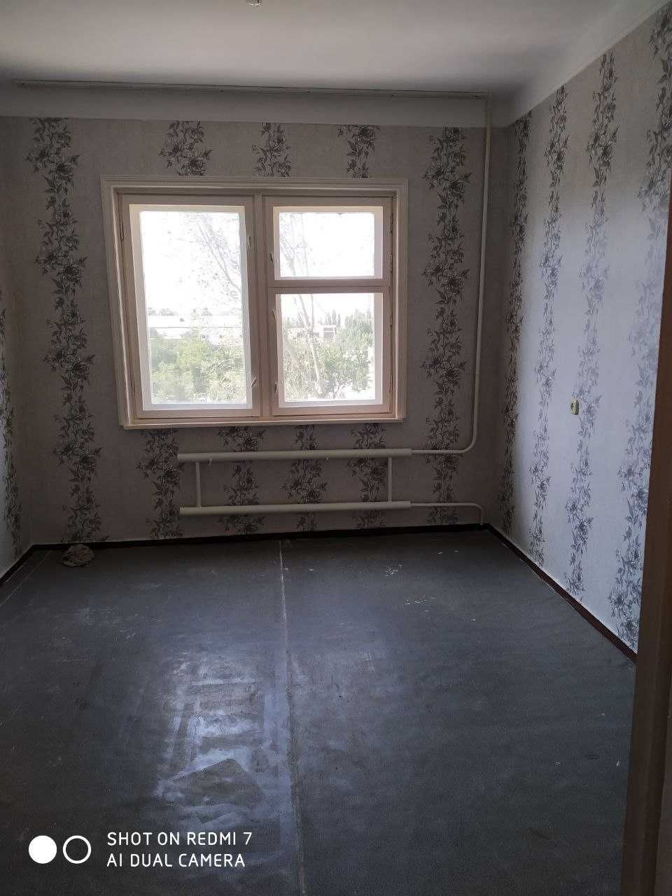 Продаётся 2ком.раздельный 4/5 улучшн.план балкон 2х6