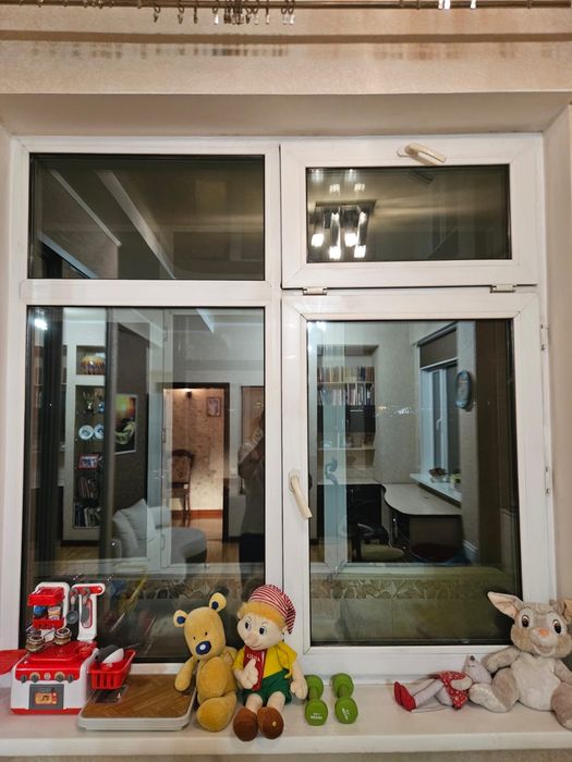 Продам пластиковое окно и балконную дверь