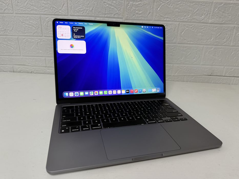 Мощный MacBook Air M2 8GB SSD 256Gb 2K экран