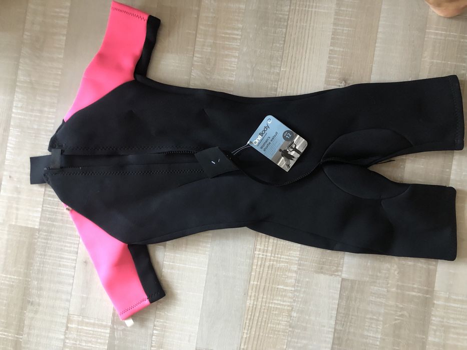 Неопренов костюм за момиче