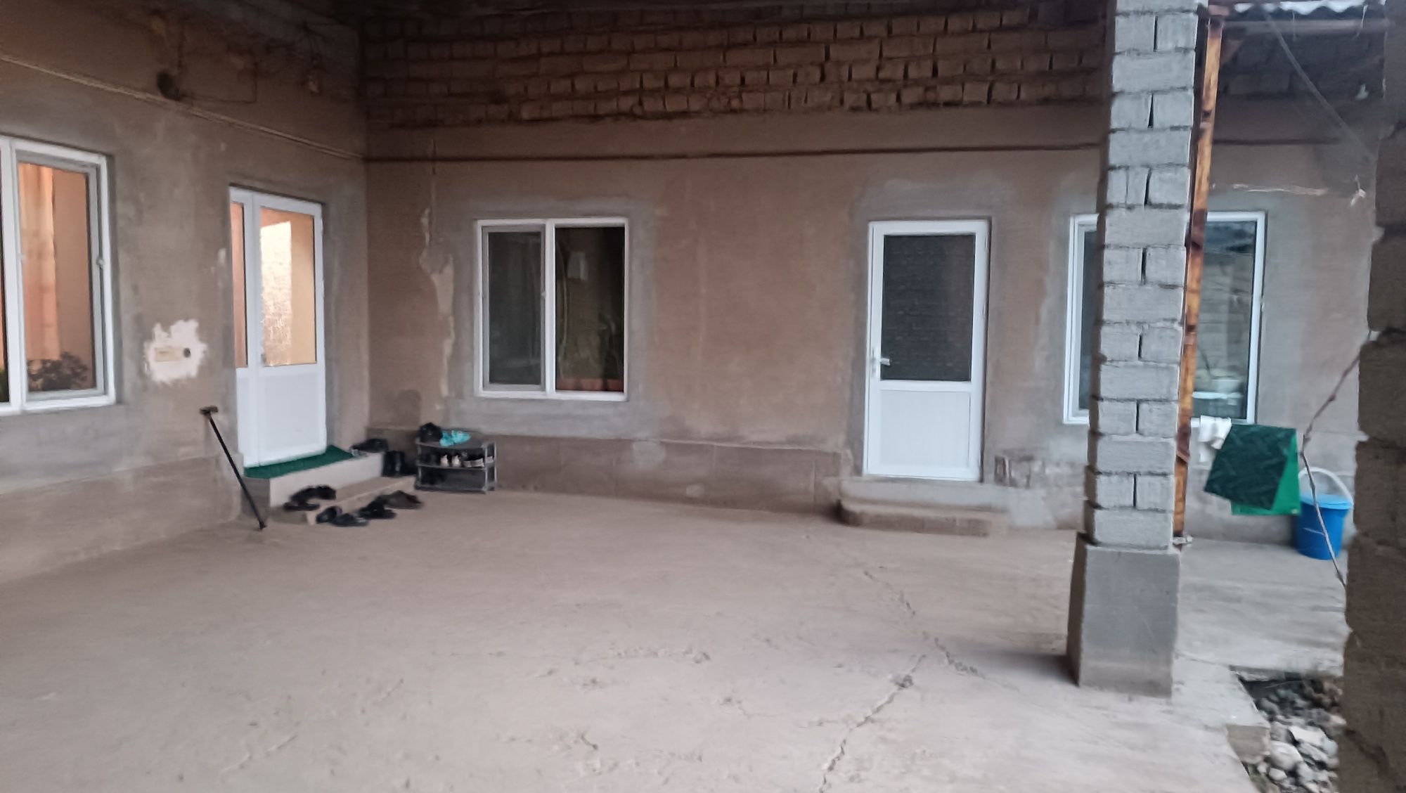Уй сотилади. Продаётся дом срочно