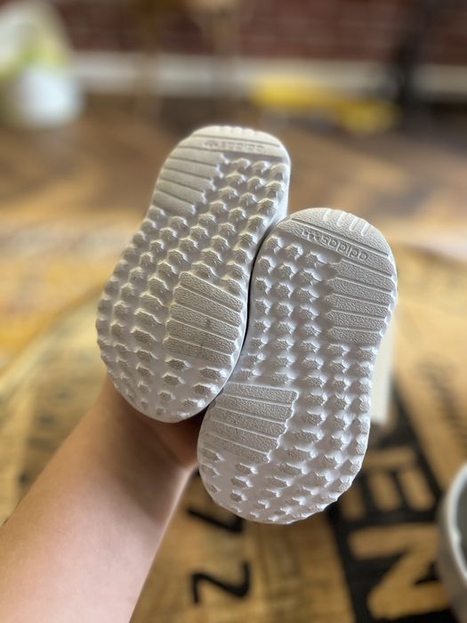 Бебешки обувки Adidas 20н
