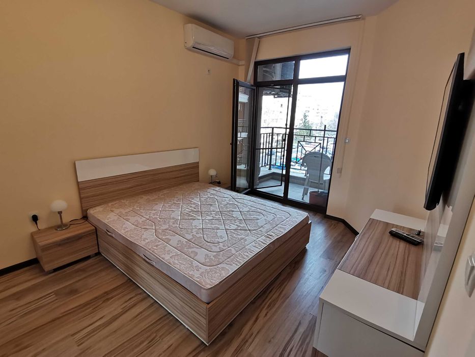 Дава се под наем Двустаен апартамент в Бургас, Изгрев - 56 кв.м за 280.5 € - Снимка #1