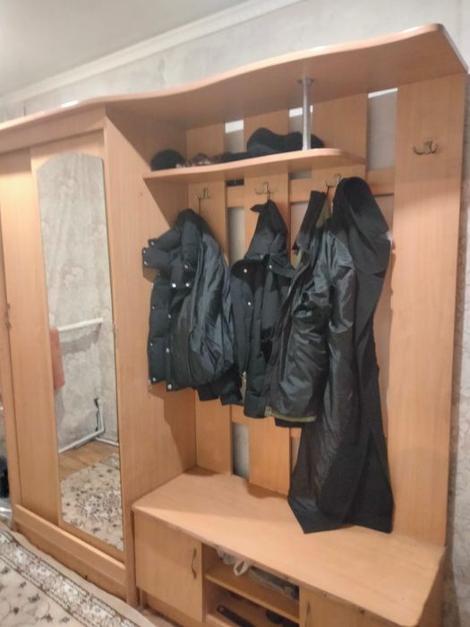 Продам прихожку бу