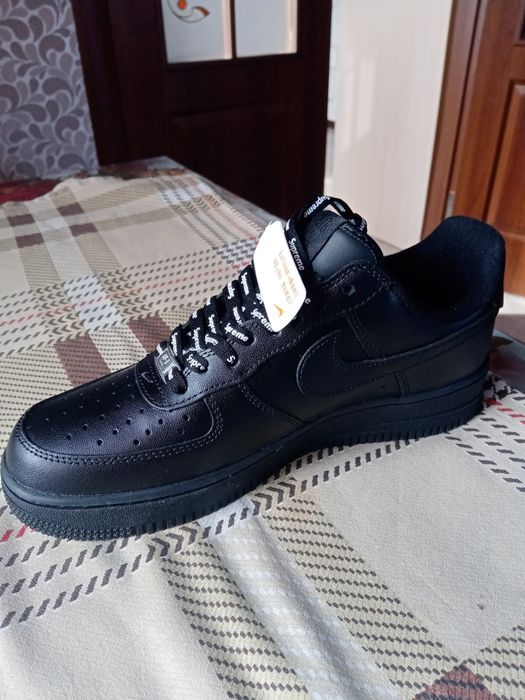 Кроссовки новые "Nike Supreme Black"