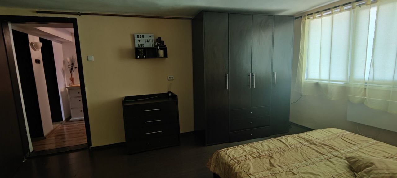 Дава се под наем Етаж от къща в София, Зона Б-5-3 - 65 кв.м за 408 € - Снимка #2