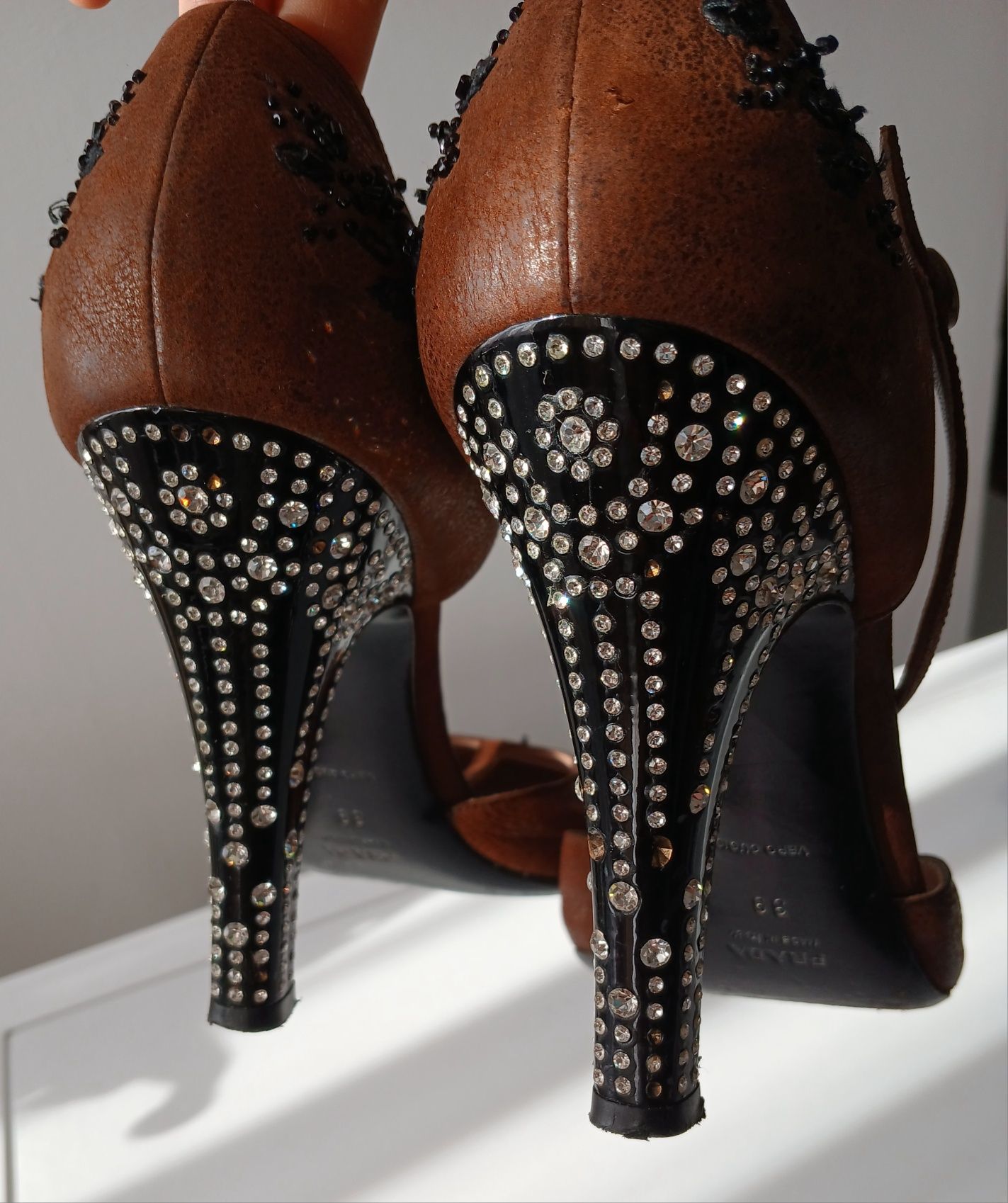 Pantofi Prada autentici