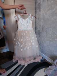 Платье от свадеюного салоне
