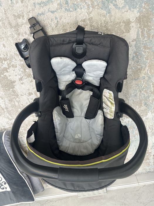 Автолюлька Joie для самых маленьких и новорожденных до 2 лет