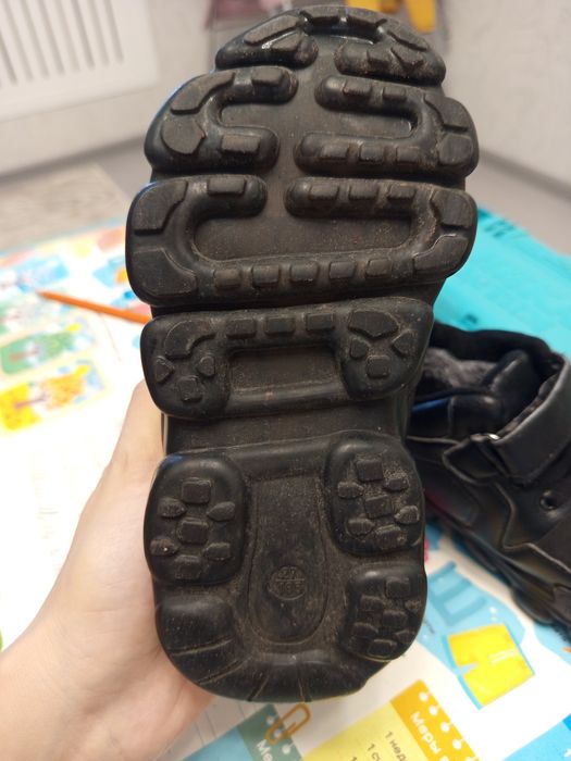 Detskiy sapogi, razmer 27