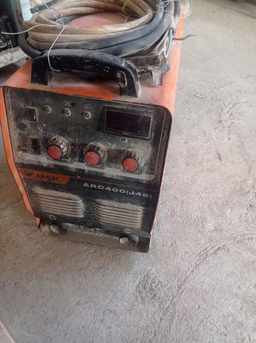 Сварочный аппарат жасик подаю недорого