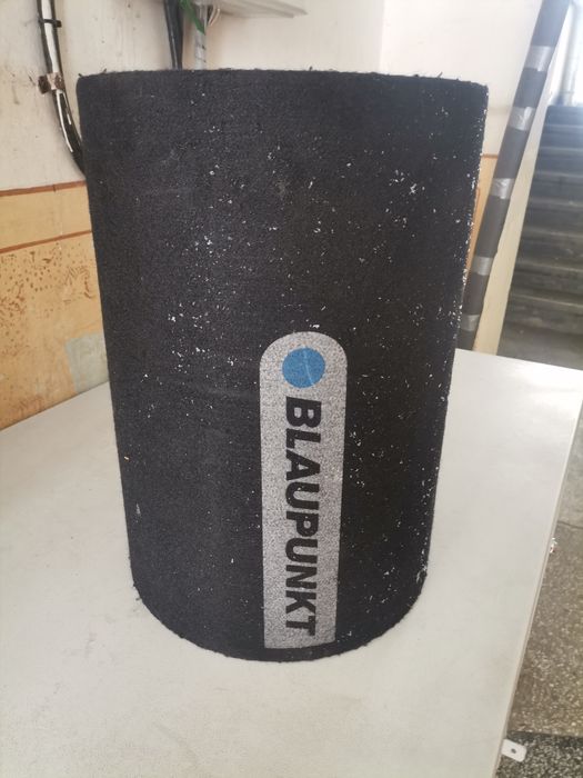 Bass,boxă auto tub Blaupunkt 100w perfect funcțională