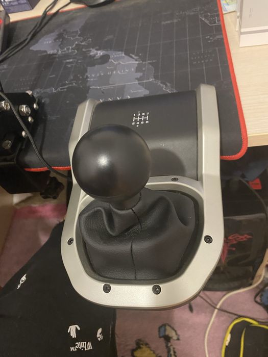Logitech G923 + schimbator si frana de mana noi