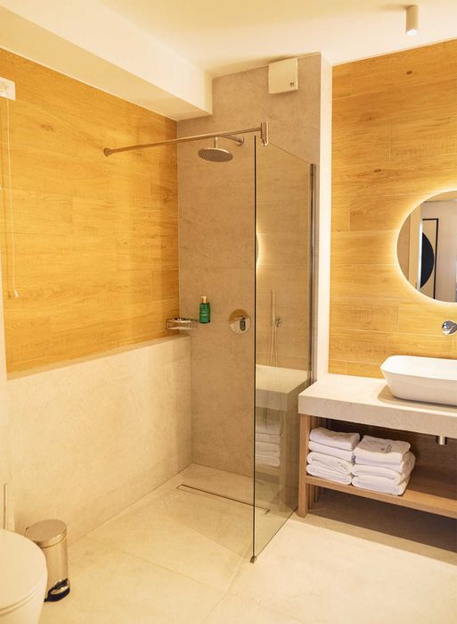 Luxury Rezidential pret valabil octombrie/noiembrie