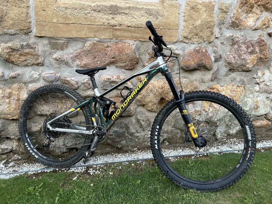 Bicicleta Mondraker superfoxy 2023 enduro/downhill