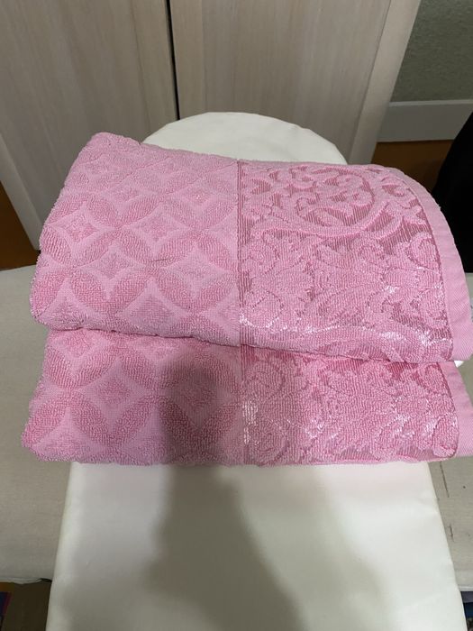 Розовые полотенца