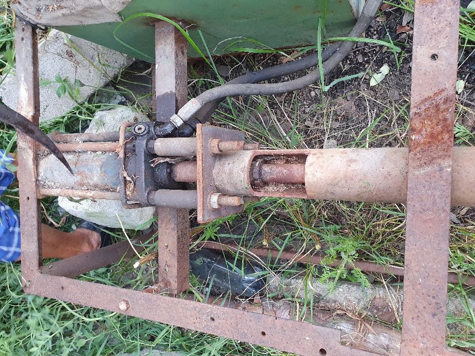 Proiect presa brichete rumegus motor 5kw, pompa 250bari
