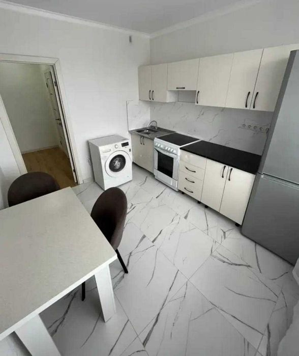 Продам 1 комнатную квартиру в  районе аэропорт