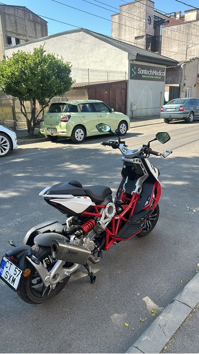 Scuter Italjet 125