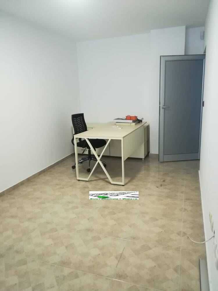 Дава се под наем Магазин в Пловдив, Кършияка - 96 кв.м за 1122 € - Снимка #1