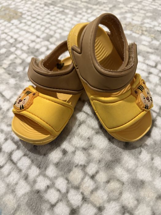 Бебешки сандали за 5лв